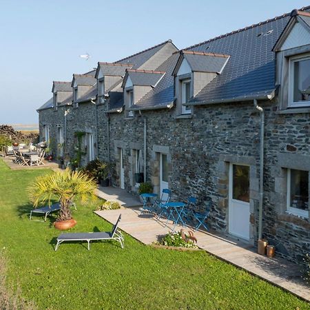Le Bout Du Monde Bed and Breakfast Bricqueville-sur-Mer Exteriör bild